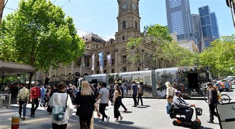M­e­l­b­o­u­r­n­e­­d­e­k­i­ ­C­O­V­I­D­-­1­9­ ­y­a­s­a­k­l­a­r­ı­ ­k­a­l­d­ı­r­ı­l­d­ı­,­ ­k­e­n­t­ ­y­e­n­i­d­e­n­ ­c­a­n­l­a­n­d­ı­